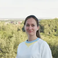 Попова Юлія